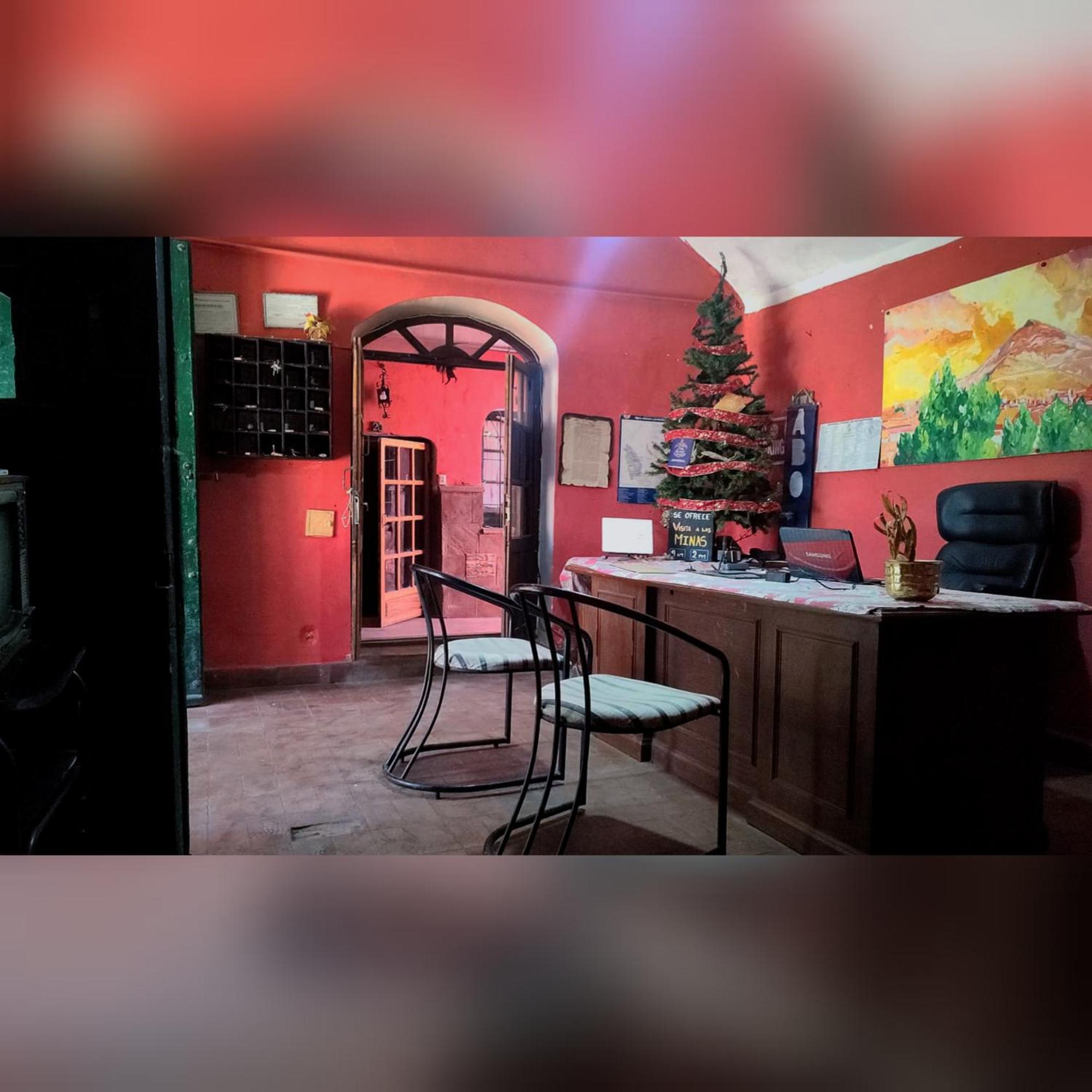 ホテル Casa De Huespedes Maria Victoria Potosí エクステリア 写真